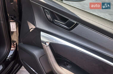 Седан Audi A6 2018 в 
