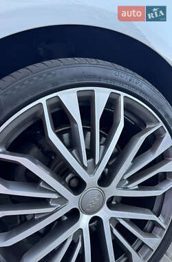 Седан Audi A6 2015 в 