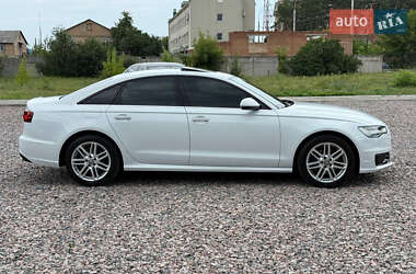 Седан Audi A6 2015 в 