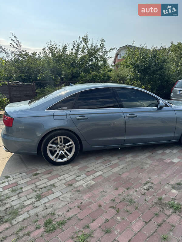 Седан Audi A6 2011 в Киеве