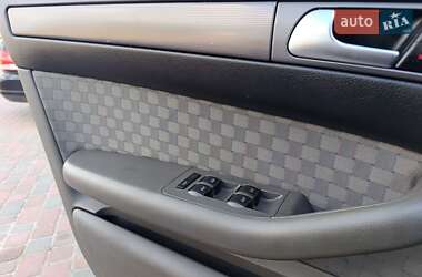Універсал Audi A6 2003 в 