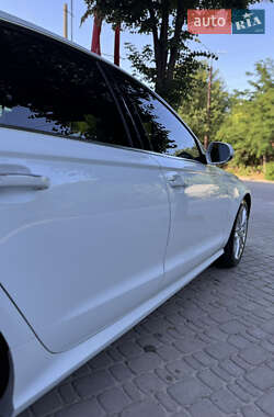 Седан Audi A6 2015 в 