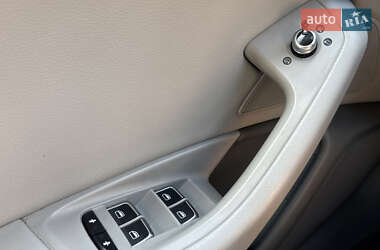 Седан Audi A6 2012 в 