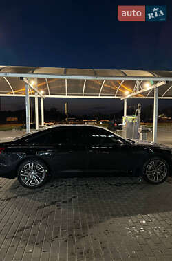 Седан Audi A6 2021 в 