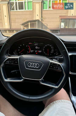 Седан Audi A6 2021 в 