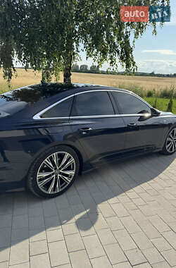 Седан Audi A6 2019 в 