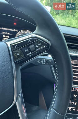 Седан Audi A6 2019 в 