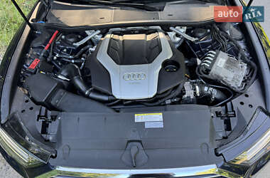 Седан Audi A6 2019 в 