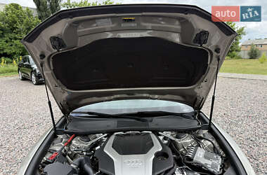 Седан Audi A6 2019 в 