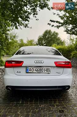 Седан Audi A6 2012 в 