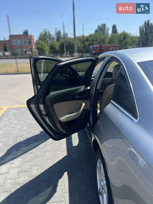 Седан Audi A6 2011 в Николаеве