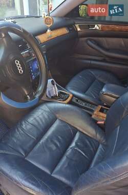 Седан Audi A6 1998 в 