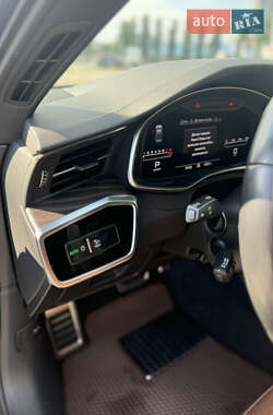 Седан Audi A6 2019 в 