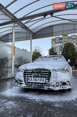 Седан Audi A6 2013 в 