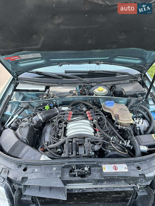 Універсал Audi A6 1998 в Ічні