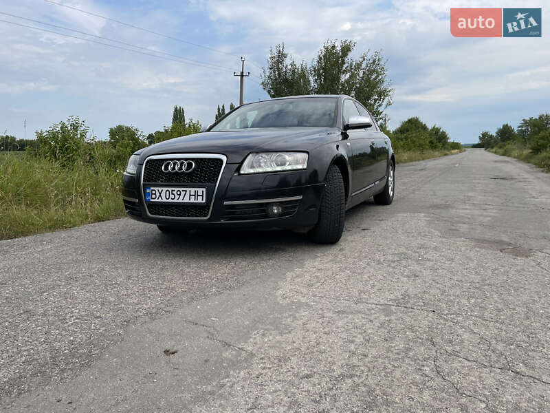 Седан Audi A6 2004 в Городку
