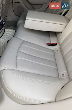 Седан Audi A6 2016 в 