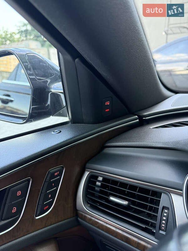 Седан Audi A6 2015 в Одессе