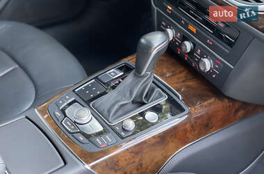 Седан Audi A6 2015 в 