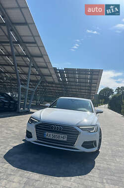 Седан Audi A6 2021 в 