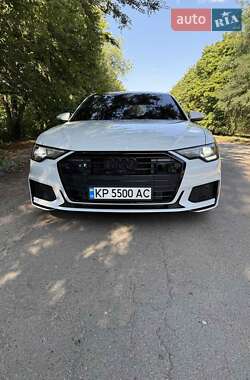 Седан Audi A6 2022 в 