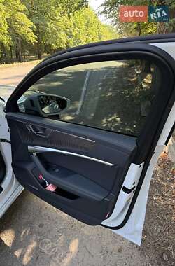 Седан Audi A6 2022 в 