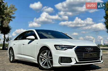 Седан Audi A6 2019 в 