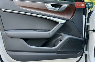 Седан Audi A6 2019 в 