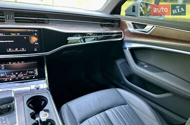 Седан Audi A6 2019 в 