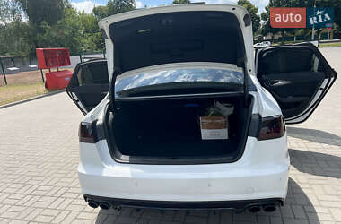 Седан Audi A6 2017 в 