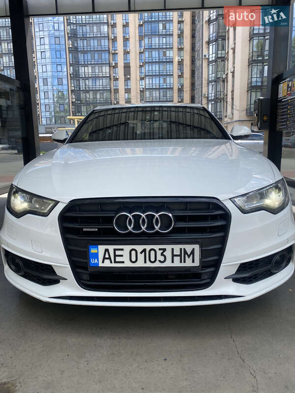 Седан Audi A6 2014 в 