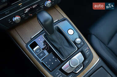 Седан Audi A6 2015 в 