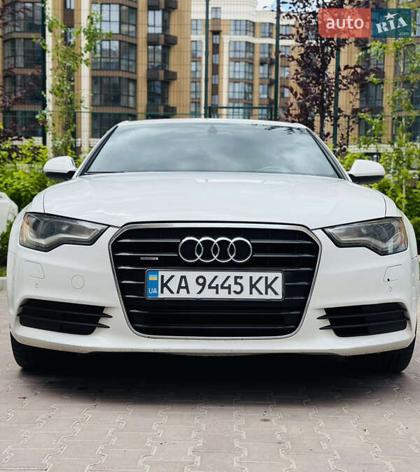 Седан Audi A6 2013 в 