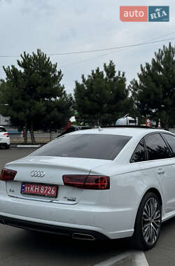 Седан Audi A6 2015 в 
