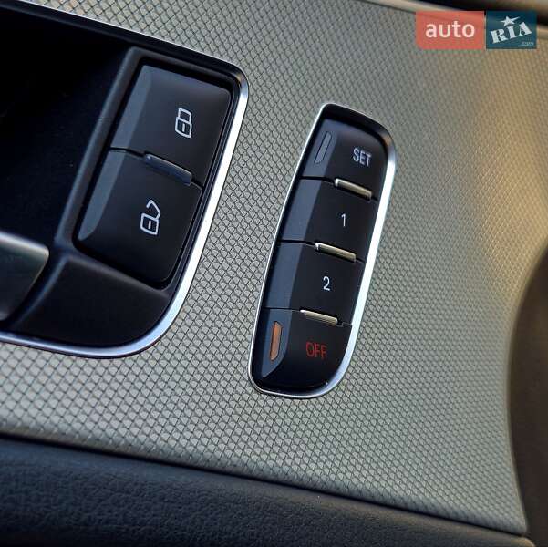 Седан Audi A6 2012 в Запоріжжі
