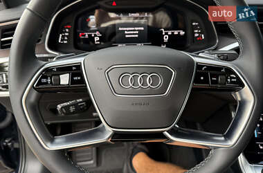 Седан Audi A6 2023 в 