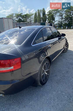 Седан Audi A6 2004 в 