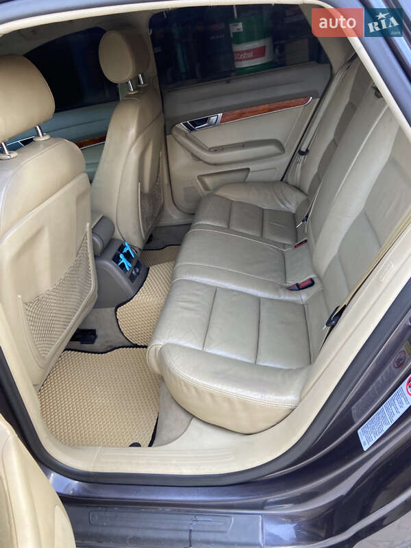 Седан Audi A6 2004 в Дунаевцах