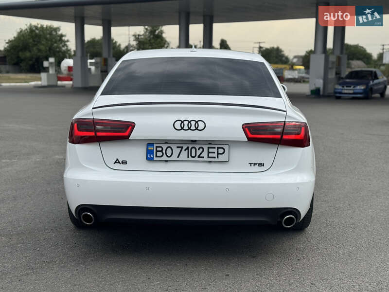 Седан Audi A6 2012 в Покровському
