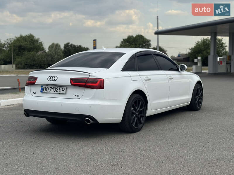 Седан Audi A6 2012 в Покровському