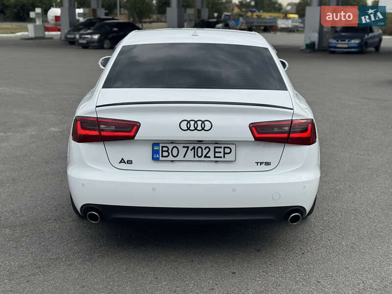 Седан Audi A6 2012 в Покровському