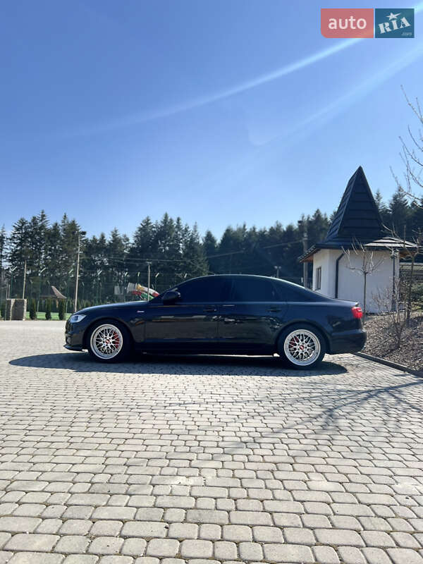 Седан Audi A6 2012 в Самборе