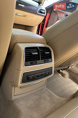 Седан Audi A6 2012 в 