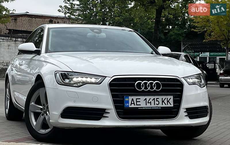 Седан Audi A6 2014 в 