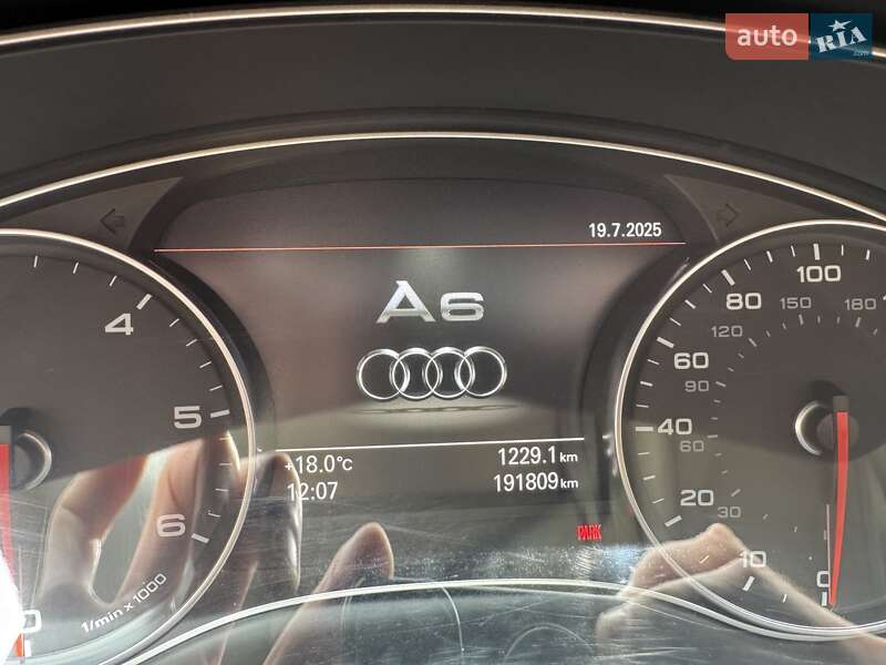 Седан Audi A6 2013 в Золочеве