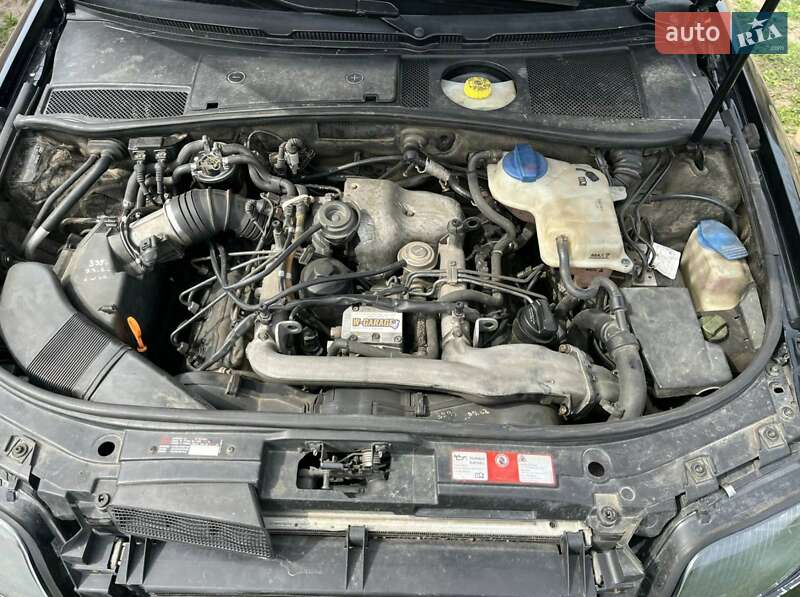 Седан Audi A6 2002 в Фонтанці