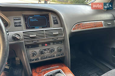 Седан Audi A6 2004 в 