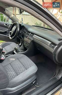 Седан Audi A6 2002 в Ужгороде
