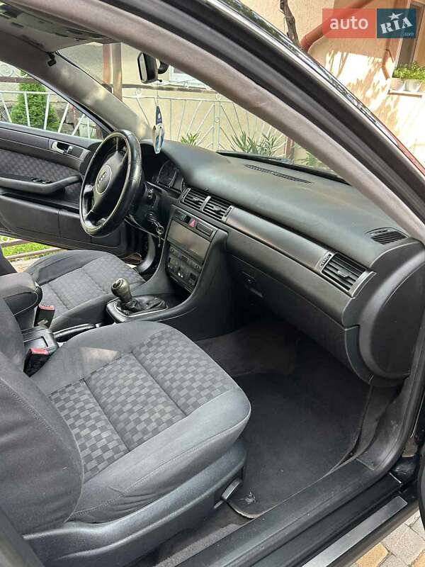 Седан Audi A6 2002 в Ужгороде