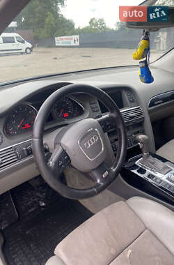 Седан Audi A6 2004 в 
